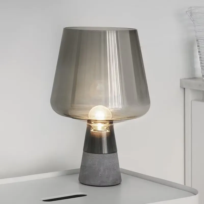 Solar Lamp - Lampe de table en ciment, design