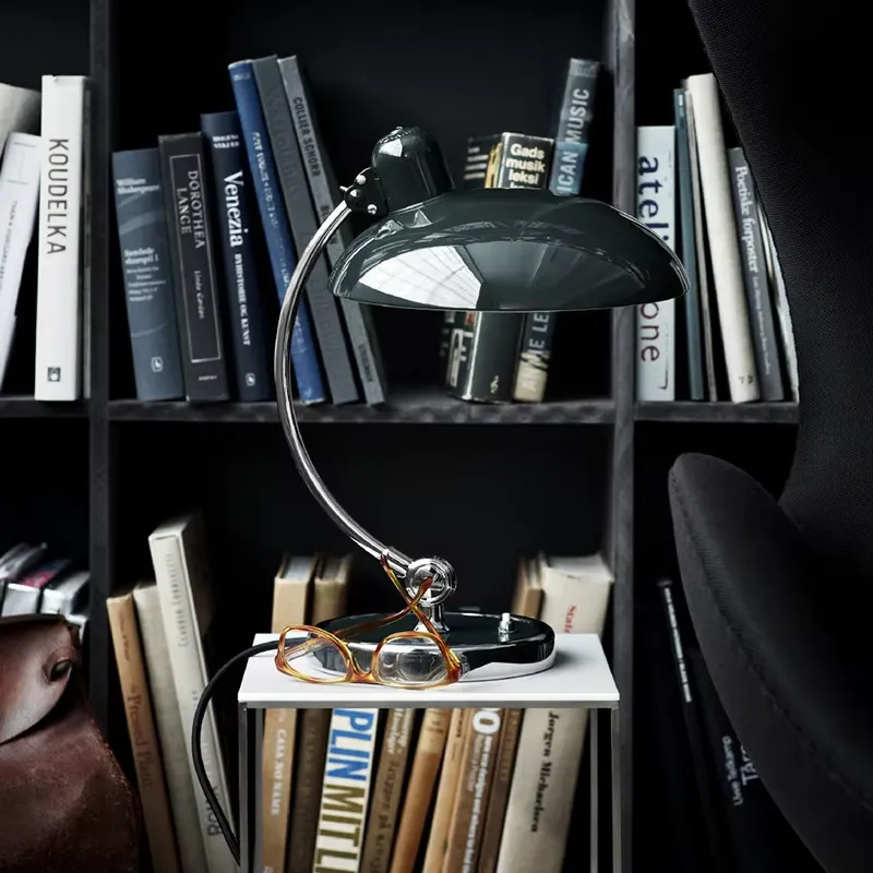 Lampe LED en fer forgé à piles - Solar Lamp avis et prix
